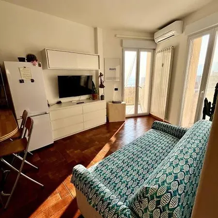 Casa Solymar Apartment Vallecrosia